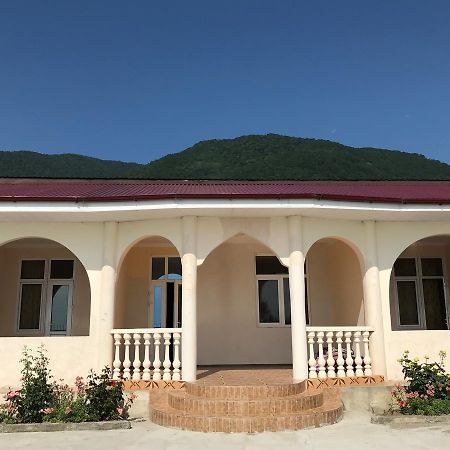DavEl Hotell Gagra Exteriör bild