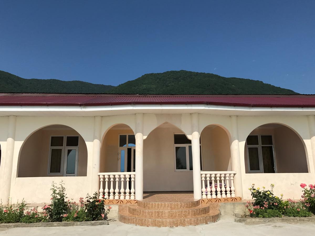 DavEl Hotell Gagra Exteriör bild