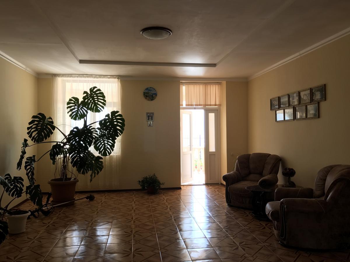 DavEl Hotell Gagra Exteriör bild
