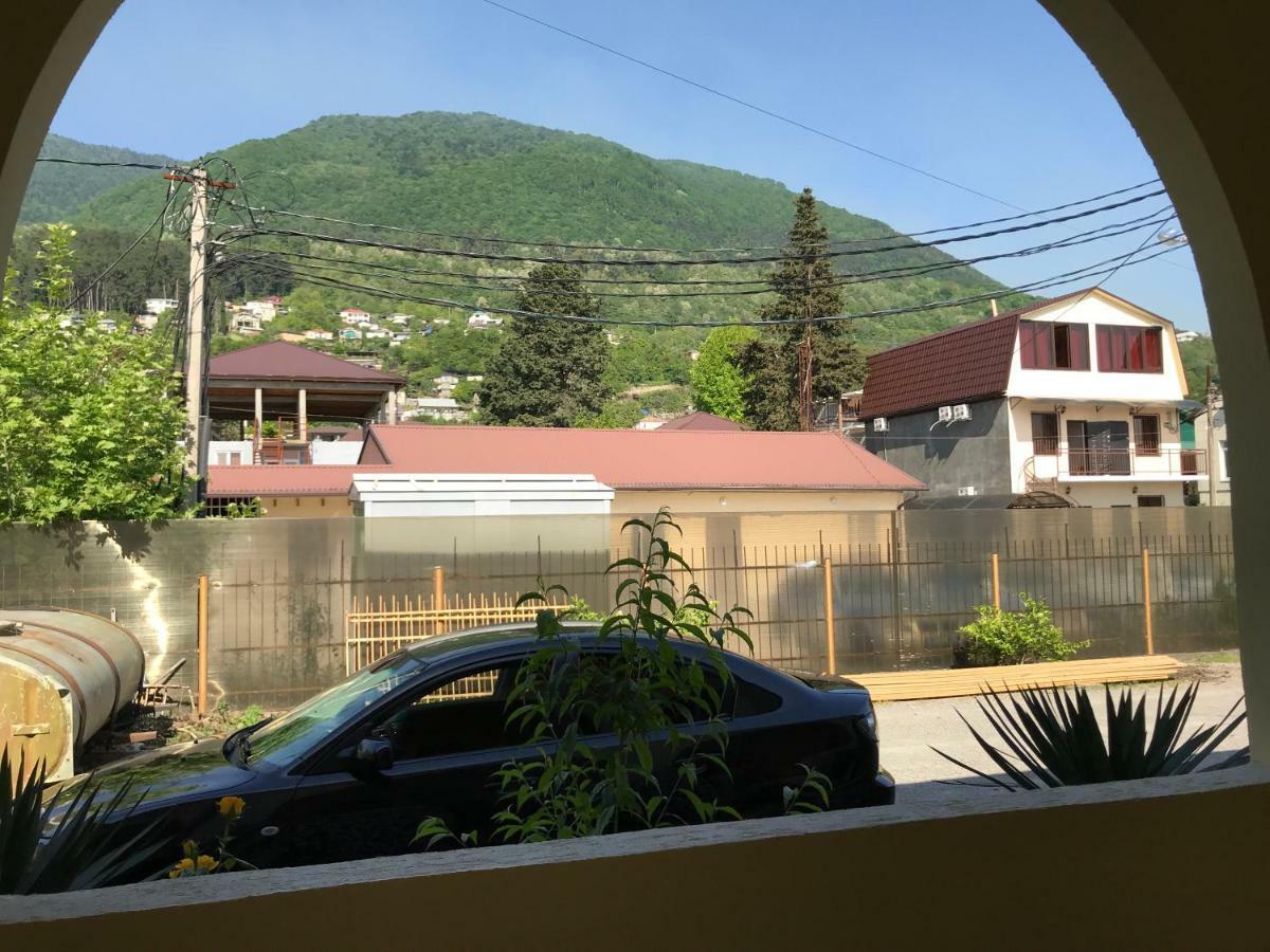 DavEl Hotell Gagra Exteriör bild